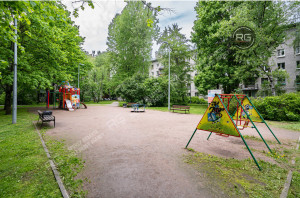 Миниатюра 3, 3-к квартира недалеко от метро, 53 м², Санкт-Петербург, Василеостровский район, Нахимова ул., д.4, литер В