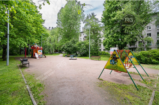 3-к квартира недалеко от метро, 53 м², Санкт-Петербург, Василеостровский район, Нахимова ул., д.4, литер В