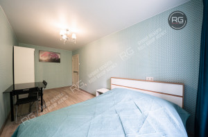 Миниатюра 6, 3-к квартира недалеко от метро, 53 м², Санкт-Петербург, Василеостровский район, Нахимова ул., д.4, литер В