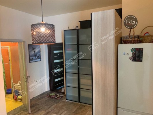 4-к. квартира, 97 м², 2/4 эт., 97 м², Крым Республика, Ялта г., Ливадия п.г.т., Лесная ул., д.21