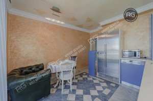 Миниатюра 5, Аренда 3-к квартиры у метро, 94 м², Санкт-Петербург, Василеостровский район, Беринга ул., д.27, к.1