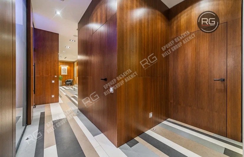 Миниатюра 43, Аренда офиса у метро!, 350 м², Санкт-Петербург, Центральный район, Восстания ул., д.6А