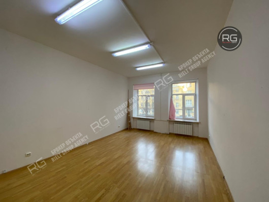 Аренда офисов у м. "Владимирская", 36,64 м², Санкт-Петербург, Центральный район, Владимирский пр-кт., д.15