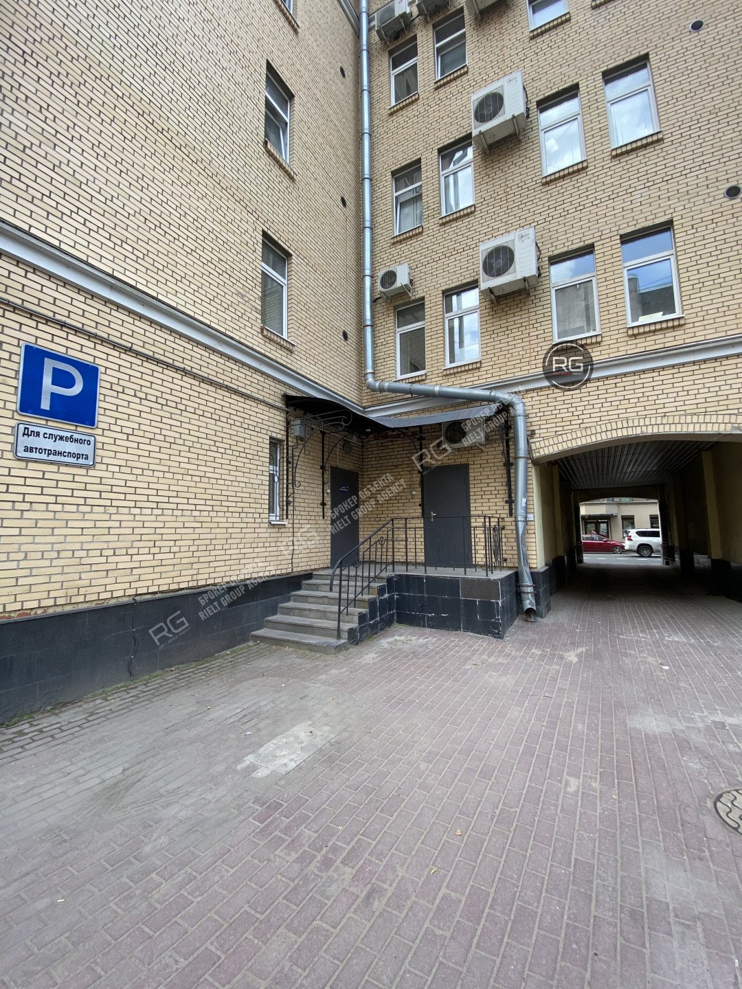 Миниатюра 10, Аренда здания 850м2 рядом с метро, 850 м², Санкт-Петербург, Петроградский район, Большая Пушкарская ул., д.25, литер А