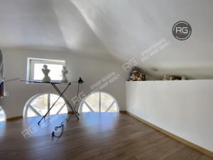 Миниатюра 25, Дом 500м2 в черте города, 500 м², Санкт-Петербург, Красносельский район, Горелово тер., Красносельский, Коммунаров ул., д.16