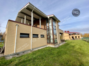 Миниатюра 3, Домовладение в Петергофе, 337 м2, 337 м², Санкт-Петербург, Петродворцовый район, Петергоф г., Петродворцовый, Ботаническая ул