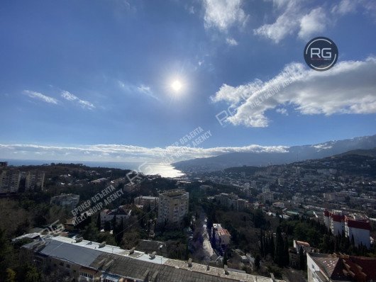 Двухуровневый пентхаус в Ялте, 350 м², Крым Республика, Ялта г., Свердлова ул., д.48а, к.6