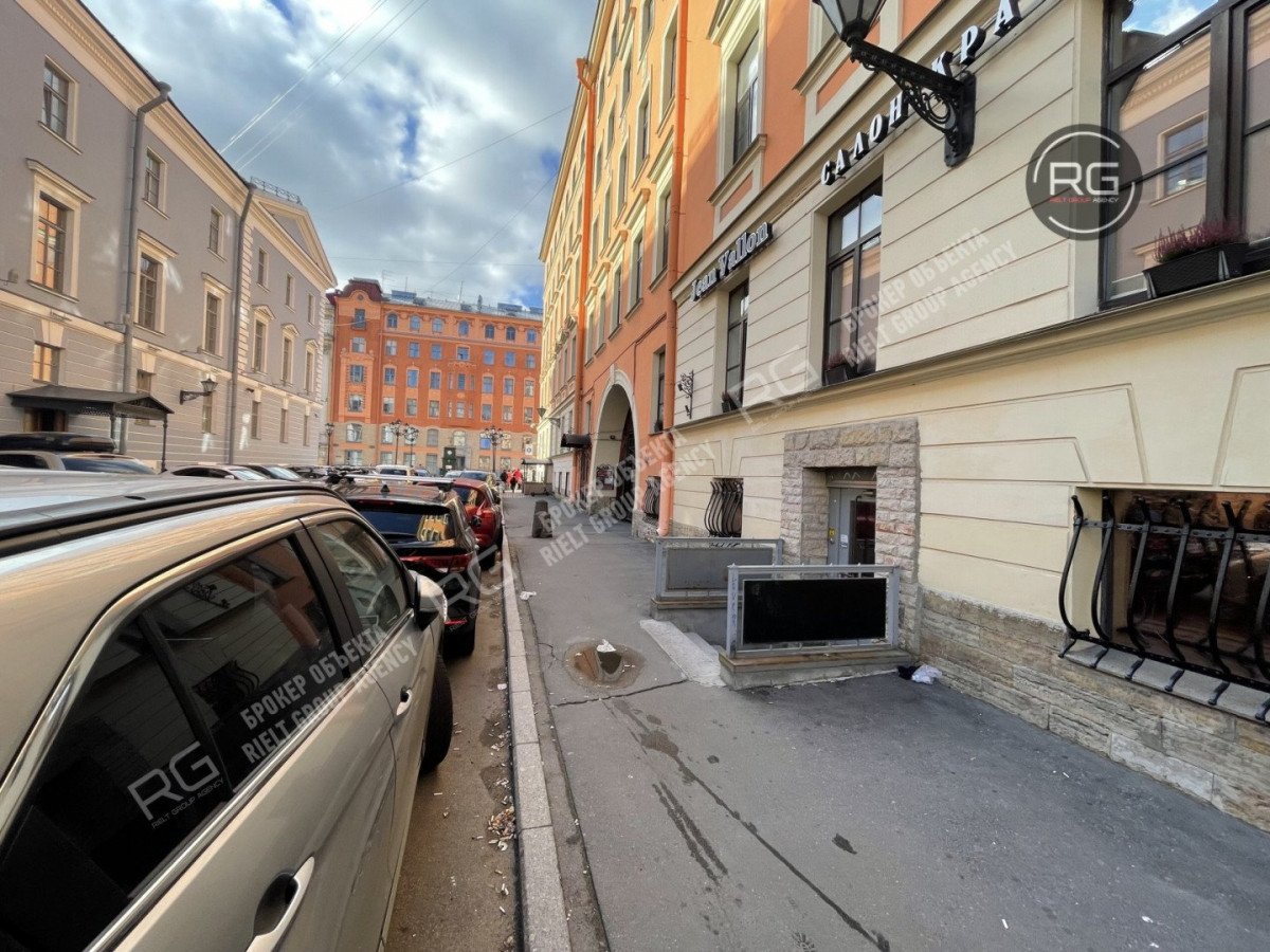 Фото 1, Эксклюзивное помещение, 233 м², Санкт-Петербург, Центральный район, Малая Конюшенная ул., д.4, к.2
