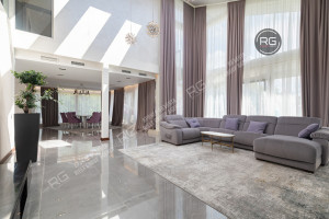 Миниатюра 2, Фахверк с отделкой и меблировкой, 640 м², Санкт-Петербург, Курортный район, Солнечное п., Курортный, Вокзальная ул., д.10