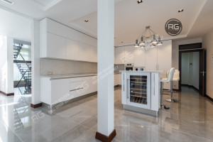 Миниатюра 6, Фахверк с отделкой и меблировкой, 640 м², Санкт-Петербург, Курортный район, Солнечное п., Курортный, Вокзальная ул., д.10