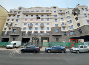 Миниатюра 2, Фасадное 203м2 рядом с метро, 203 м², Санкт-Петербург, Адмиралтейский район, Малодетскосельский пр-кт., д.40