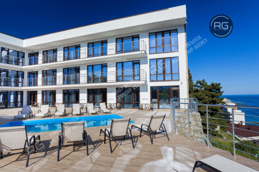 Гостиница 27 номеров, 547 м², Крым Республика, Ялта г., Отрадное п.г.т., Мориса Тореза ул., д.8