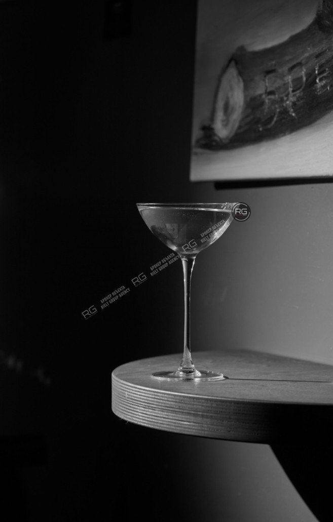 Фото 1, Готовый бизнес! Винный бар! Центр, 94 м², Санкт-Петербург, Центральный район, Восстания ул., д.12