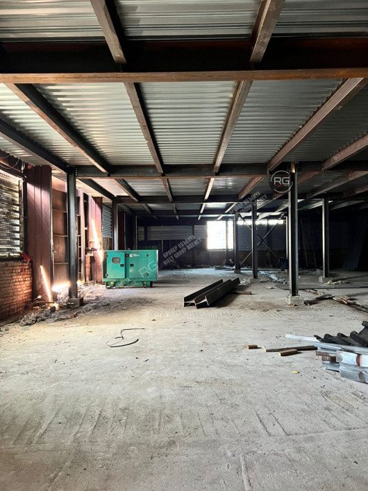 Холодный склад, ангар 800 м2, 1 500 м², Санкт-Петербург, Василеостровский район, Уральская ул., д.21