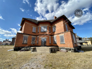 Миниатюра 2, Кирпичный дом 685 м2, 685 м², Ленинградская область, Всеволожский район, Канисты д., Лесной б-р.