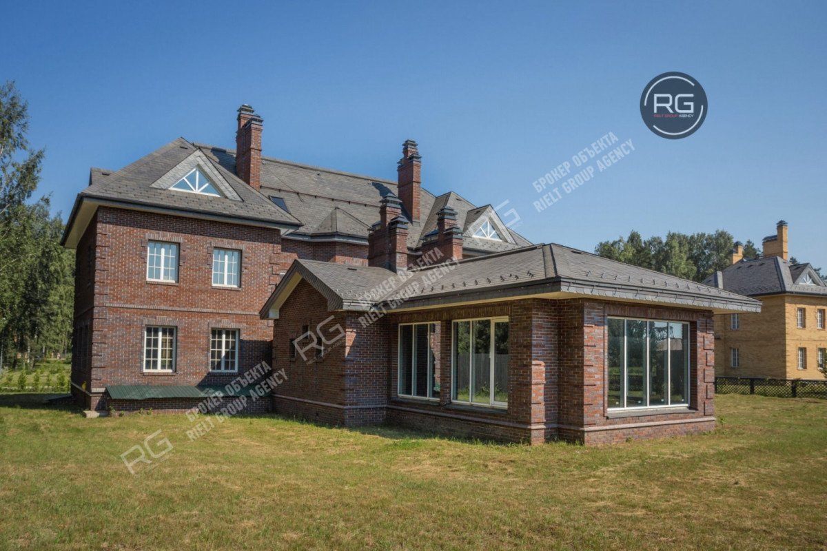 Миниатюра 5, Кирпичный дом 841 м2 с бассейном, 841 м², Ленинградская область, Всеволожский район, Канисты д., Лесной б-р.