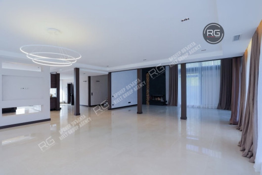 Коттедж в клубном посёлке, 605 м², Санкт-Петербург, Курортный район, Солнечное п., Курортный, Вокзальная ул., д.10