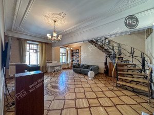 Миниатюра 1, Квартира на Австрийской площади!, 319 м², Санкт-Петербург, Петроградский район, Каменноостровский пр-кт., д.16