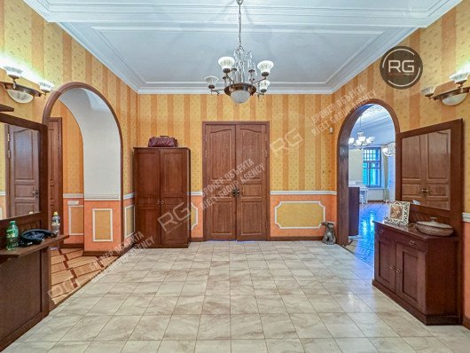 Квартира на Австрийской площади!, 319 м², Санкт-Петербург, Петроградский район, Каменноостровский пр-кт., д.16