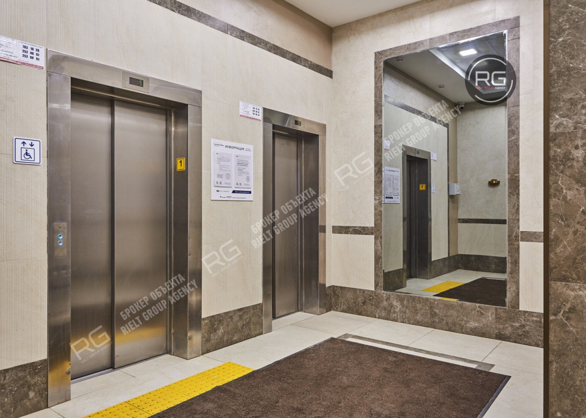 Миниатюра 12, Квартира с дизайнерским ремонтом!, 53,6 м², Санкт-Петербург, Московский район, Малая Митрофаньевская ул., д.8, к.1, строение 1