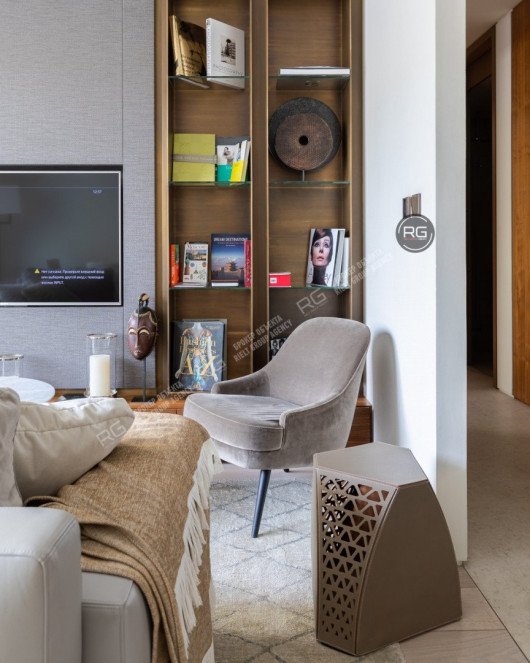 Квартира с отделкой с 1 спальней, 51 м², Санкт-Петербург, Петроградский район, Адмирала Лазарева наб., д.22