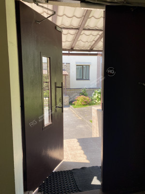 Миниатюра 16, квартира с выходом в парк!, 70 м², Ленинградская область, Гатчинский район, Гатчина г., Чкалова ул., д.40