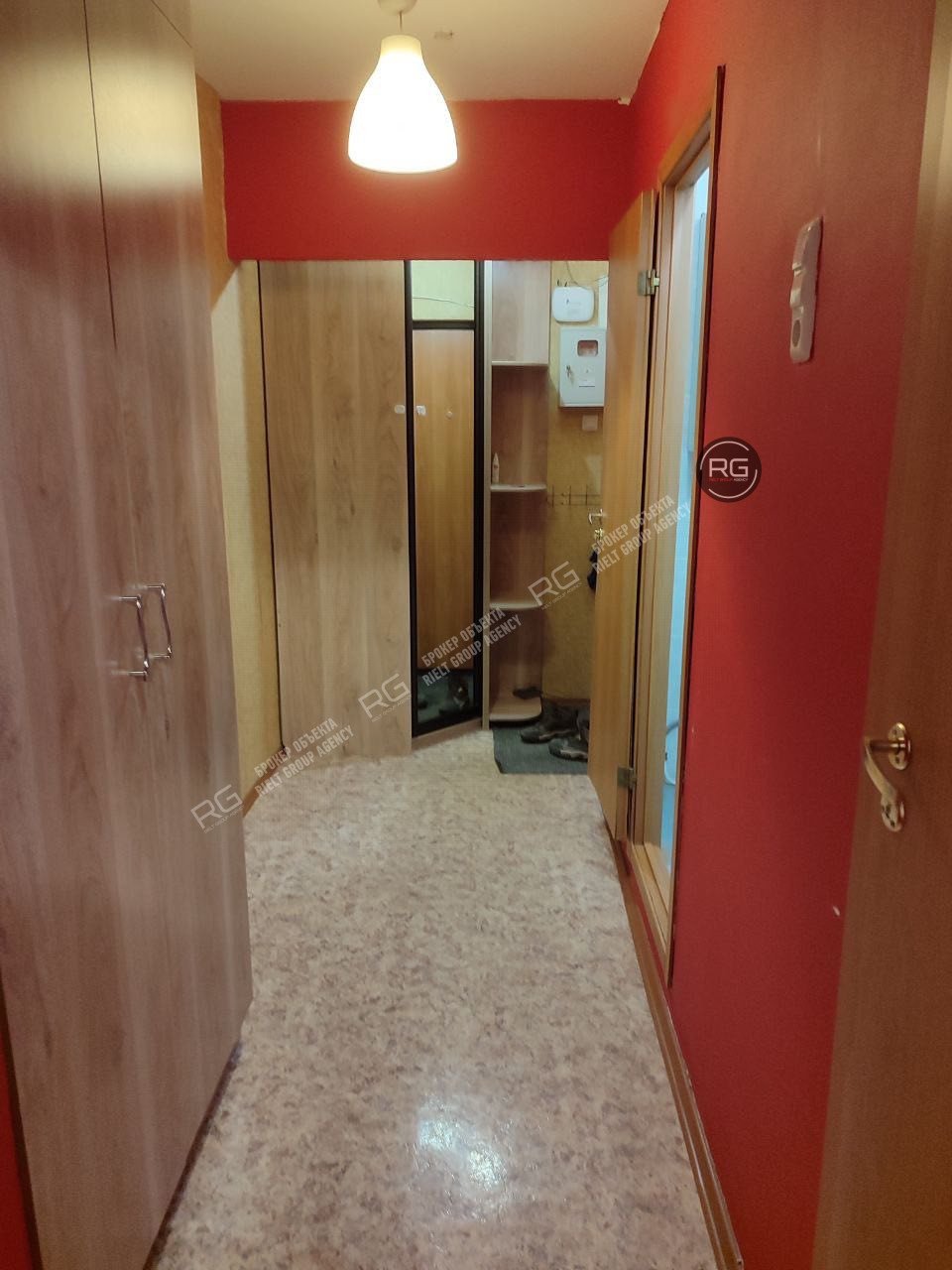   Квартира возле метро, 45 кв.м. 