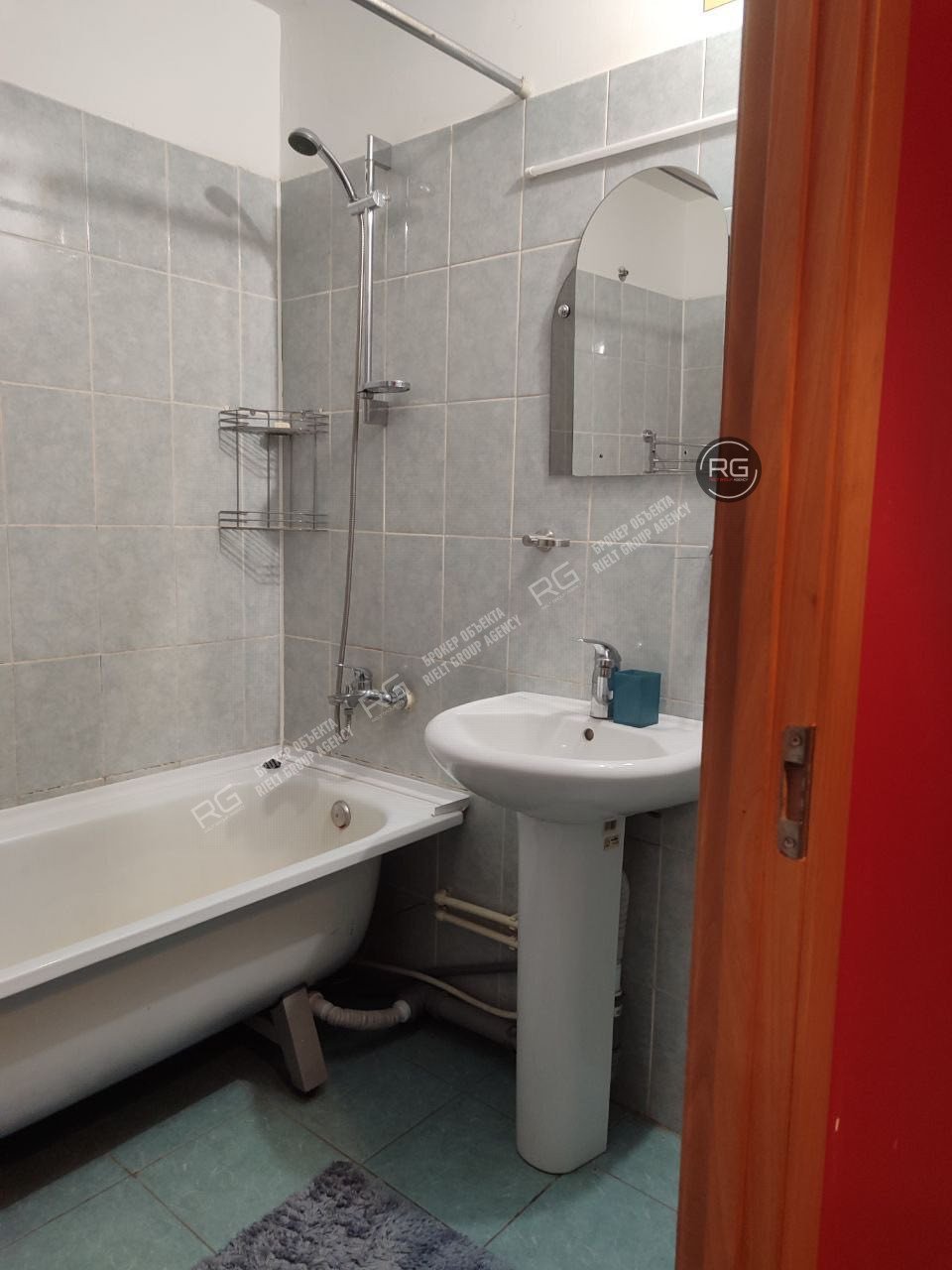   Квартира возле метро, 45 кв.м. 