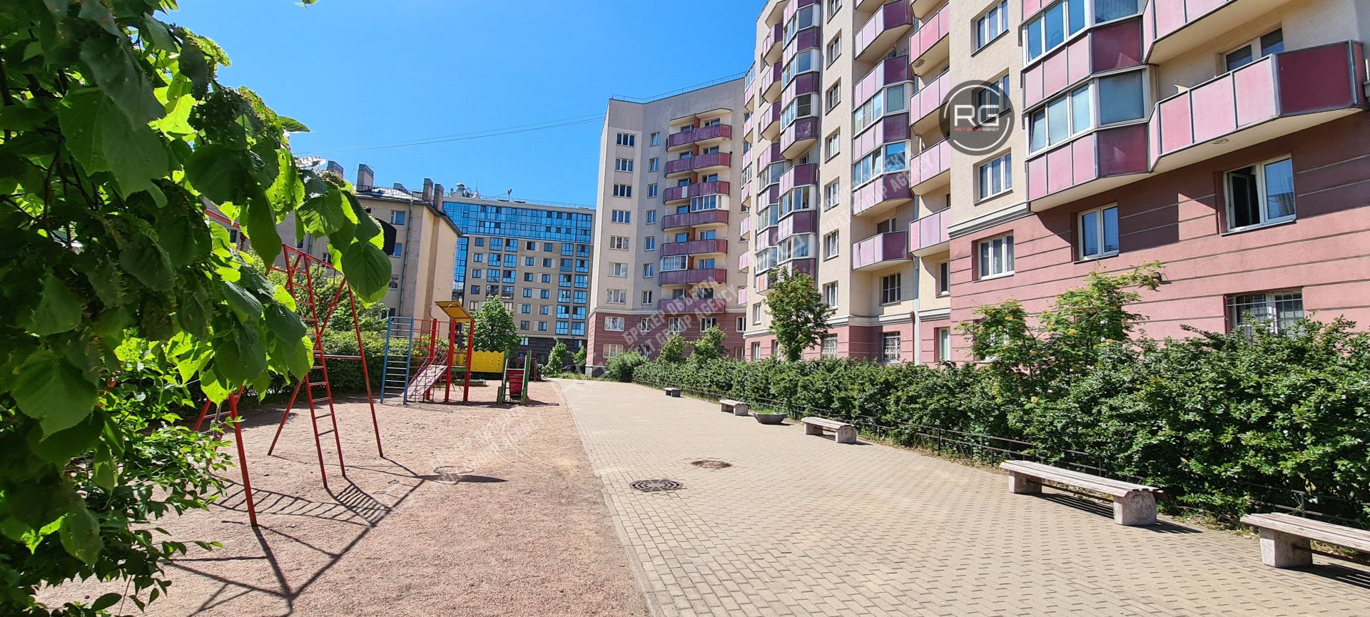   Квартира возле метро, 45 кв.м. 