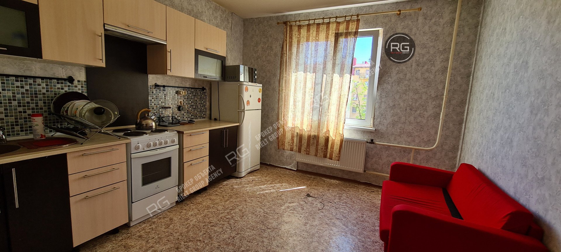   Квартира возле метро, 45 кв.м. 