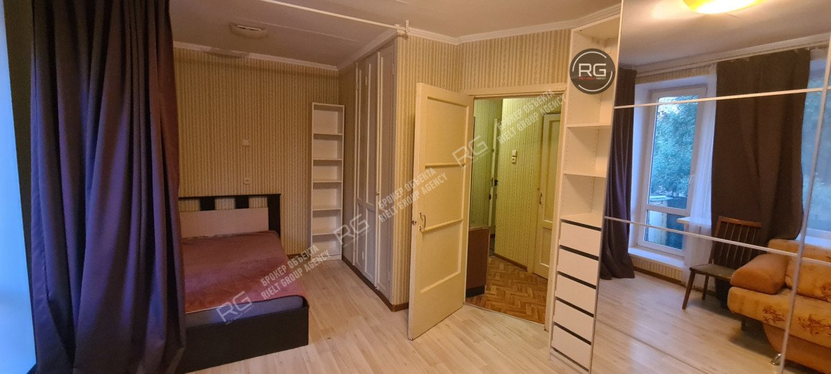 Фото 1, Квартира возле метро, 31 м², Санкт-Петербург, Кировский район, Возрождения ул., д.11