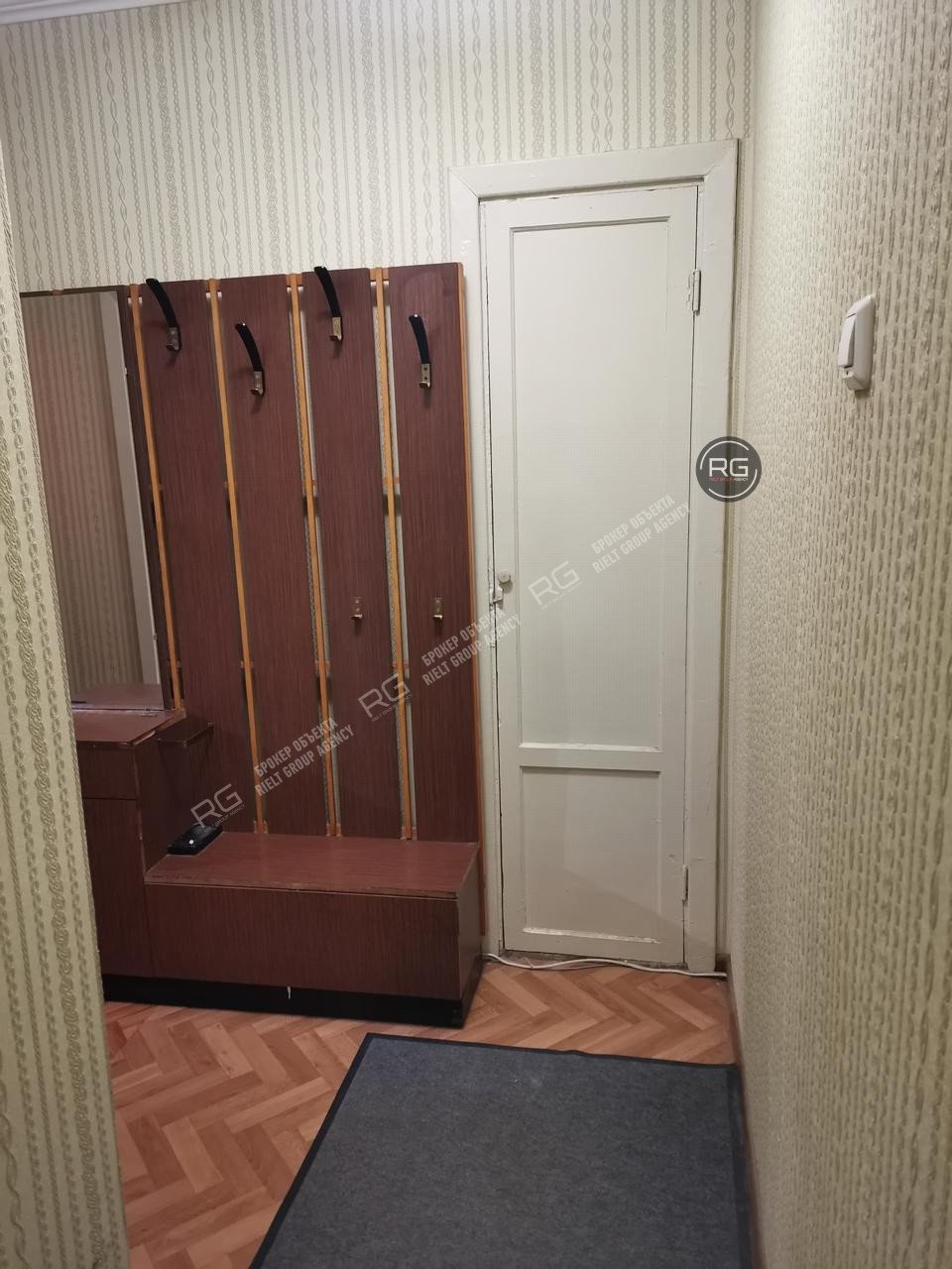 Миниатюра 14, Квартира возле метро, 31 м², Санкт-Петербург, Кировский район, Возрождения ул., д.11