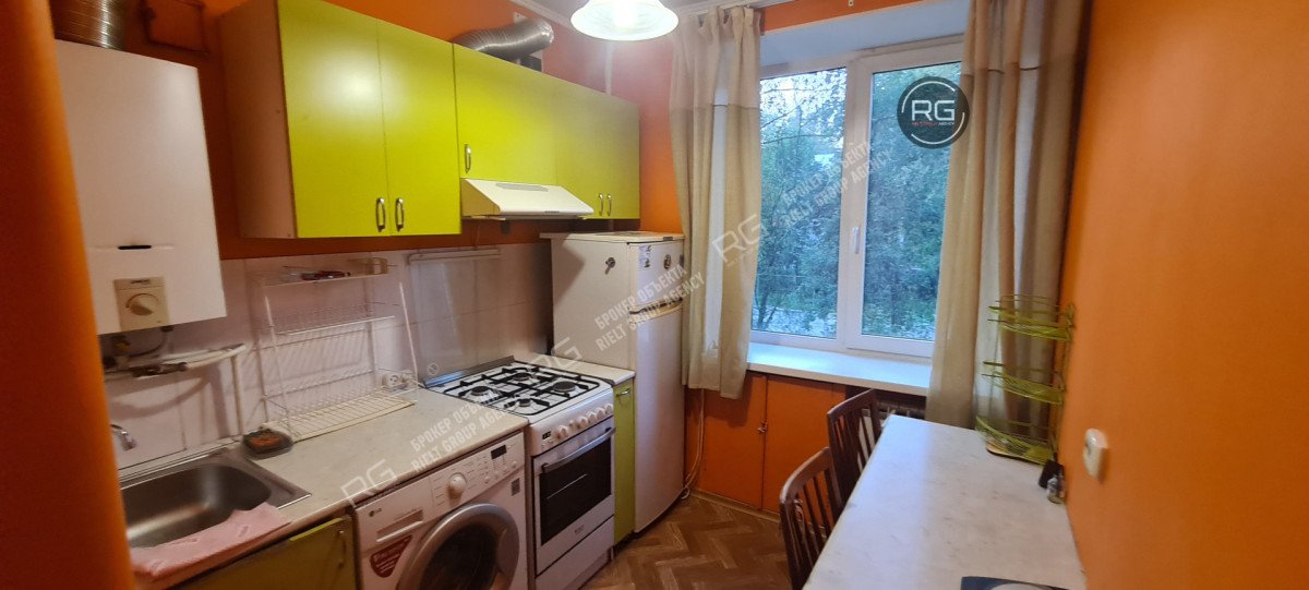 Миниатюра 15, Квартира возле метро, 31 м², Санкт-Петербург, Кировский район, Возрождения ул., д.11