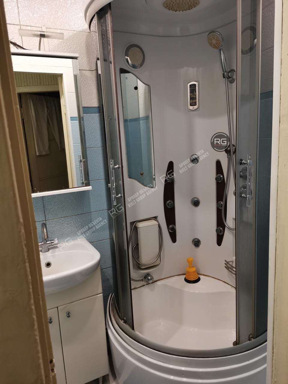 Миниатюра 22, Квартира возле метро, 31 м², Санкт-Петербург, Кировский район, Возрождения ул., д.11