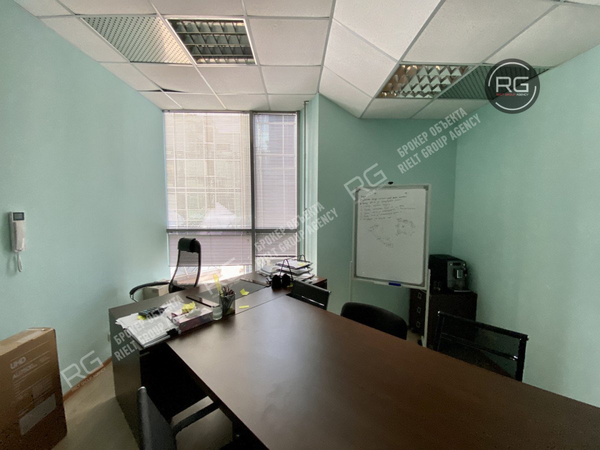 Миниатюра 4, Офис 96 м2 с арендаторами, 96 м², Санкт-Петербург, Московский район, Конституции пл., д.7