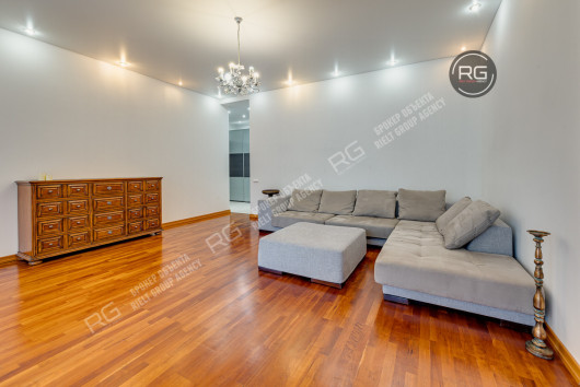 Отличная квартира у Кремля!, 109,7 м², Москва, Тверской район, Брюсов пер., д.12