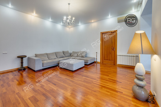 Отличная квартира у Кремля!, 109,7 м², Москва, Тверской район, Брюсов пер., д.12