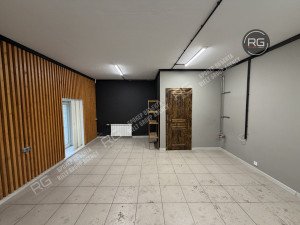 Миниатюра 3, Помещение с парковкой во дворе, 41,7 м², Санкт-Петербург, Адмиралтейский район, Курляндская ул., д.23, литер Б