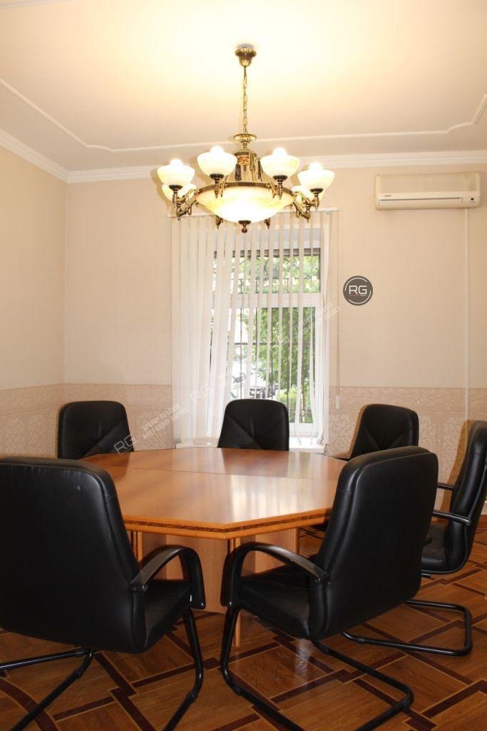 Фото 1, Помещение свободного назначения, 129,1 м², Санкт-Петербург, Василеостровский район, Кораблестроителей ул., д.12, к.1