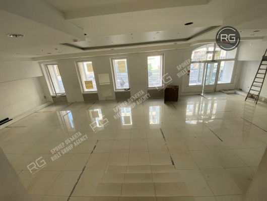 Помещение у метро, 251 м², Санкт-Петербург, Центральный район, Загородный пр-кт., д.42