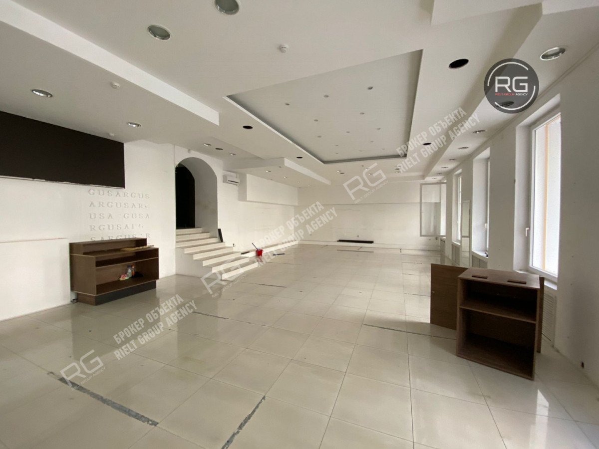 Миниатюра 7, Помещение у метро, 251 м², Санкт-Петербург, Центральный район, Загородный пр-кт., д.42