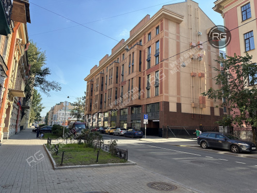 Помещение в центре города, 459 м², Санкт-Петербург, Центральный район, 2-я Советская ул., д.4, литер Б