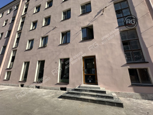 Миниатюра 2, Помещение в центре с арендатором, 128 м², Санкт-Петербург, Центральный район, Невский пр-кт., д.148