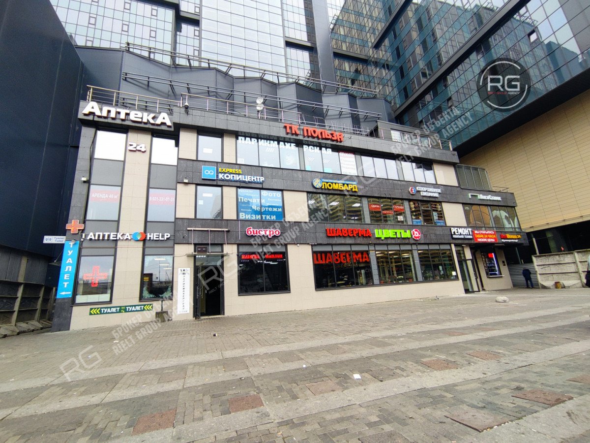 Фото 1, Помещение в ТК у метро, 35,4 м², Санкт-Петербург, Красногвардейский район, Уткин пр-кт., д.13, к.15