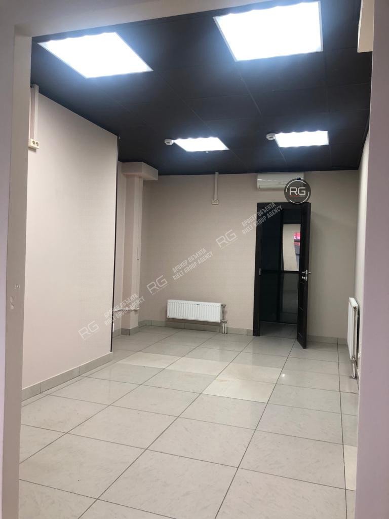 Миниатюра 5, Помещение в ТК у метро, 35,4 м², Санкт-Петербург, Красногвардейский район, Уткин пр-кт., д.13, к.15