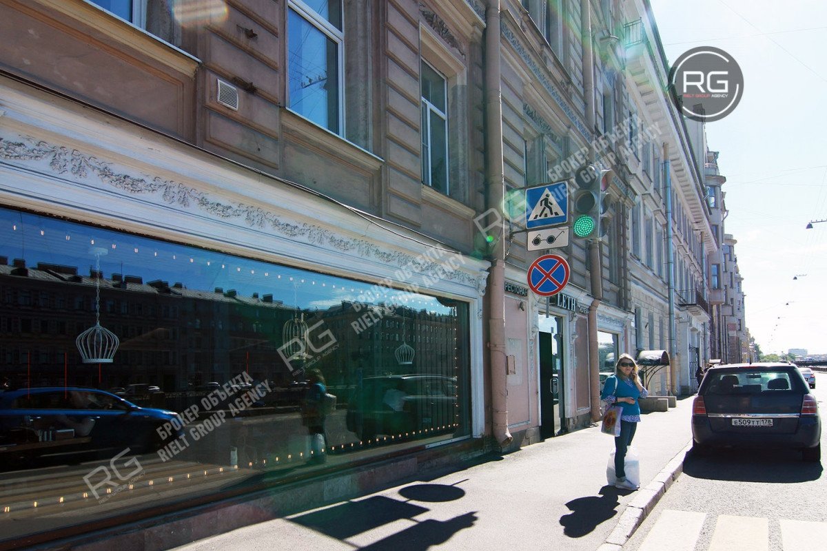 Фото 1, Продается помещение с арендатором, 207 м², Санкт-Петербург, Центральный район, Реки Фонтанки наб., д.82, к.1