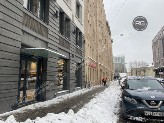 Продажа 94м2 фасадное у метро, 94 м², Санкт-Петербург, Петроградский район, Барочная ул., д.8