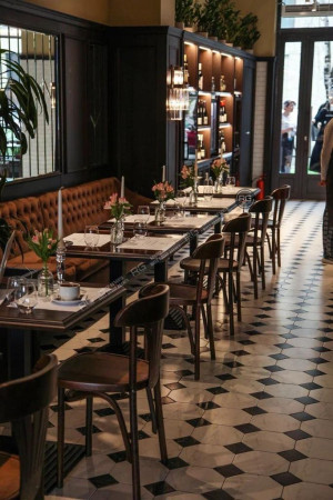 Миниатюра 2, Продажа на ВО с арендатором 145м2, 145 м², Санкт-Петербург, Василеостровский район, 24-я В.О. линия, д.25