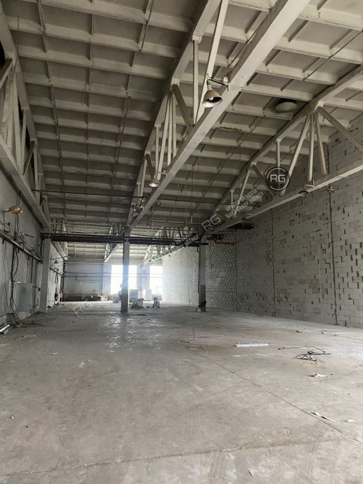 Производство/склад в метро! Центр, 1 040 м², Санкт-Петербург, Фрунзенский район, Нефтяная дорога., д.3