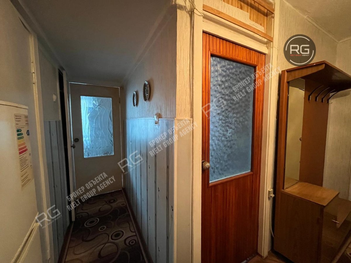 Миниатюра 12, Семейная квартира, 42,5 м², Ленинградская область, Гатчинский район, Гатчина г., 7 Армии ул., д.23/38